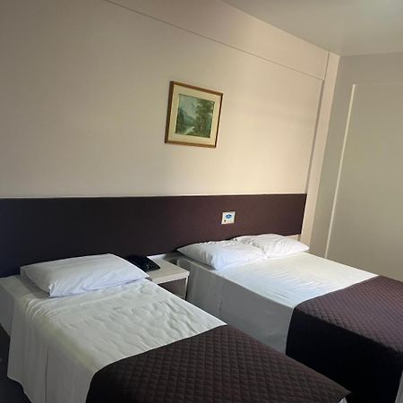 Hotel Lawrence Foz do Iguacu Exterior photo