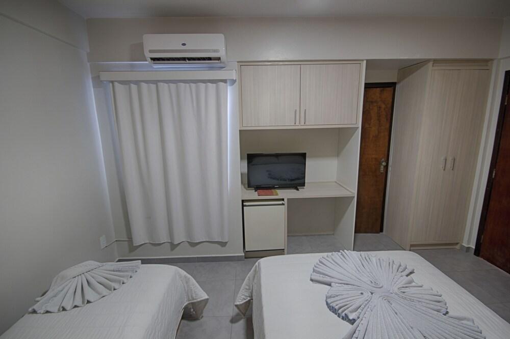 Hotel Lawrence Foz do Iguacu Exterior photo