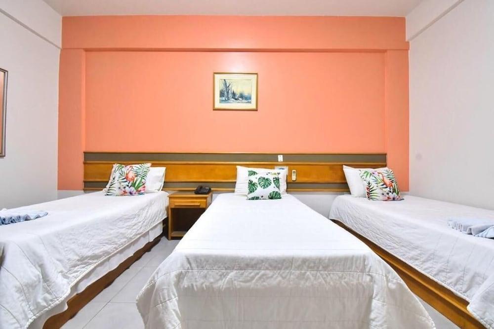 Hotel Lawrence Foz do Iguacu Exterior photo